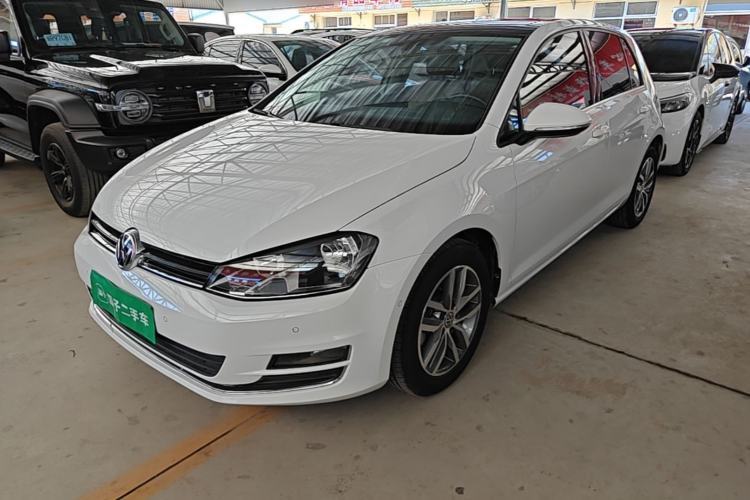 Used Volkswagen Golf 2017 230TSI Automatic Luxury Million-Vehicle Commemorative Edition Guazi used car, China used car export, Used car for sale, Used  cars, Cheapest cars for sale