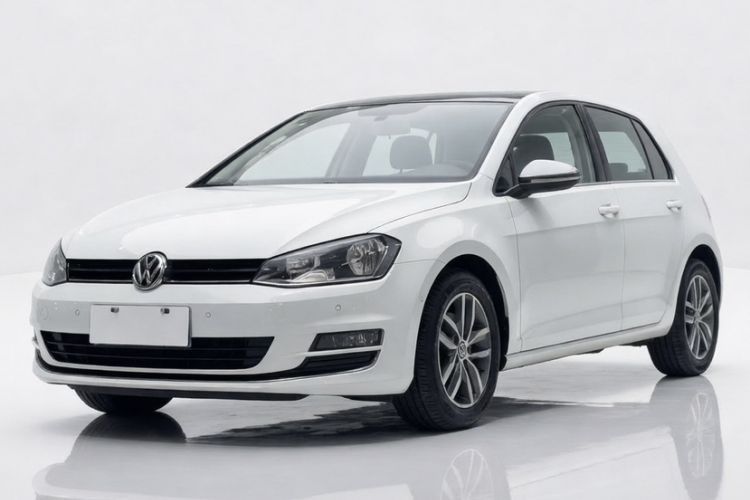 Used Volkswagen Golf 2017 230TSI Automatic Luxury Million-Vehicle Commemorative Edition Guazi used car, China used car export, Used car for sale, Used cars, Cheapest cars for sale