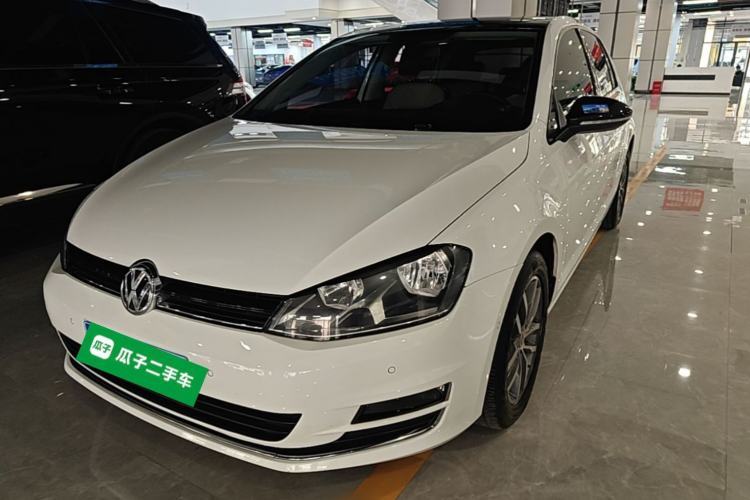 Used Volkswagen Golf 2017 230TSI Automatic Luxury Million-Vehicle Commemorative Edition Guazi used car, China used car export, Used car for sale, Used cars, Cheapest cars for sale