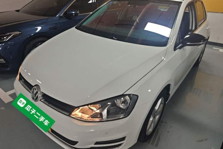 Used Volkswagen Golf 2017 1.6L Automatic Comfort Million-Vehicle Anniversary Edition Guazi used car, China used car export, Used car for sale, Used cars, Cheapest cars for sale