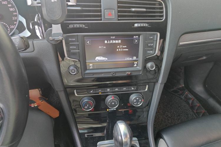 Used Volkswagen Golf 2017 280TSI Automatic R-Line Million-Vehicle Commemorative Edition Audio And AC Panel