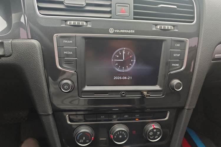 Used Volkswagen Golf 2017 230TSI Automatic Comfort Edition – Celebrating Milestone of One Million Units Audio And AC Panel