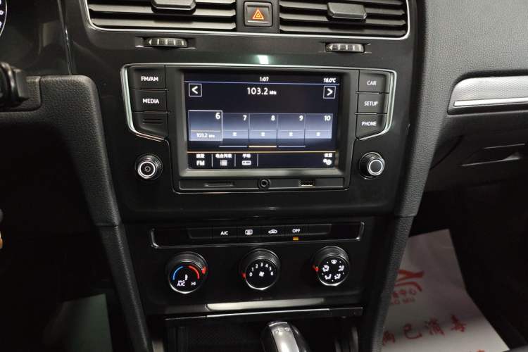 Used Volkswagen Golf 2017 230TSI Automatic Comfort Edition – Celebrating Milestone of One Million Units Audio And AC Panel