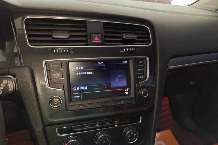 Used Volkswagen Golf 2017 230TSI Automatic Comfort Edition – Celebrating Milestone of One Million Units Audio And AC Panel