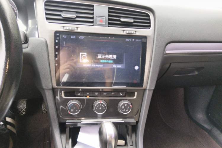 Used Volkswagen Golf 2017 230TSI Automatic Luxury Million-Vehicle Commemorative Edition Audio And AC Panel