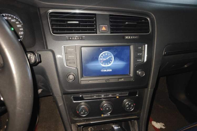 Used Volkswagen Golf 2017 230TSI Automatic Comfort Edition – Celebrating Milestone of One Million Units Audio And AC Panel