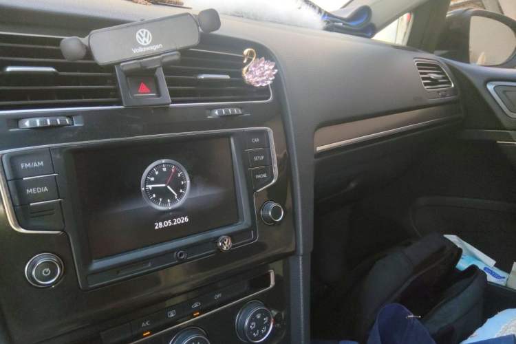 Used Volkswagen Golf 2017 230TSI Automatic Comfort Edition – Celebrating Milestone of One Million Units Audio And AC Panel