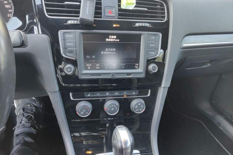 Used Volkswagen Golf 2017 280TSI Automatic R-Line Million-Vehicle Commemorative Edition Audio And AC Panel