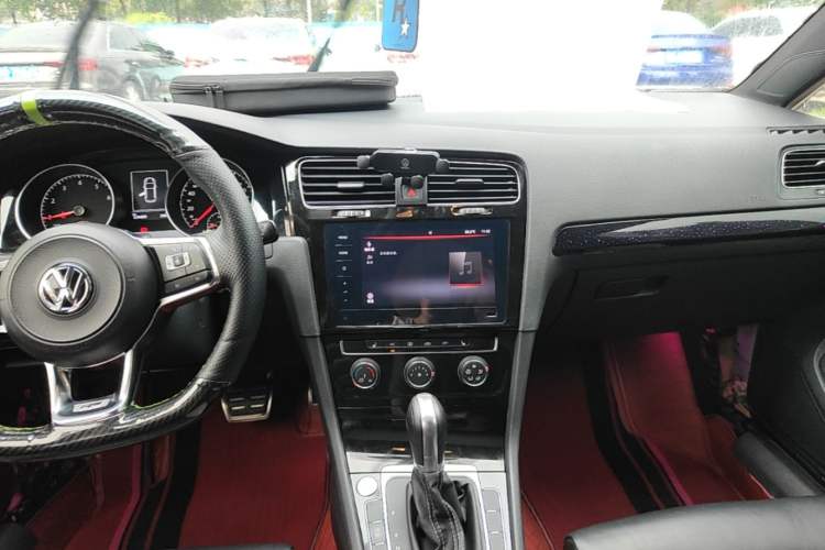Used Volkswagen Golf 2017 280TSI Automatic R-Line Million-Vehicle Commemorative Edition Audio And AC Panel