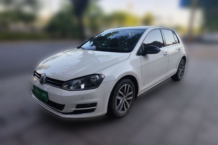 Used Volkswagen Golf 2017 230TSI Automatic Luxury Million-Vehicle Commemorative Edition Guazi used car, China used car export, Used car for sale, Used cars, Cheapest cars for sale