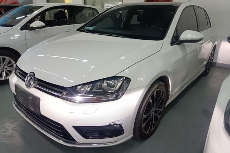Used Volkswagen Golf 2017 280TSI Automatic R-Line Million-Vehicle Commemorative Edition Guazi used car, China used car export, Used car for sale, Used  cars, Cheapest cars for sale