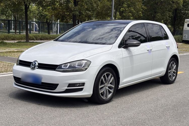 Used Volkswagen Golf 2017 230TSI Automatic Luxury Million-Vehicle Commemorative Edition Guazi used car, China used car export, Used car for sale, Used  cars, Cheapest cars for sale
