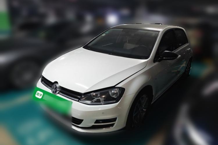Used Volkswagen Golf 2017 230TSI Automatic Luxury Million-Vehicle Commemorative Edition Guazi used car, China used car export, Used car for sale, Used  cars, Cheapest cars for sale