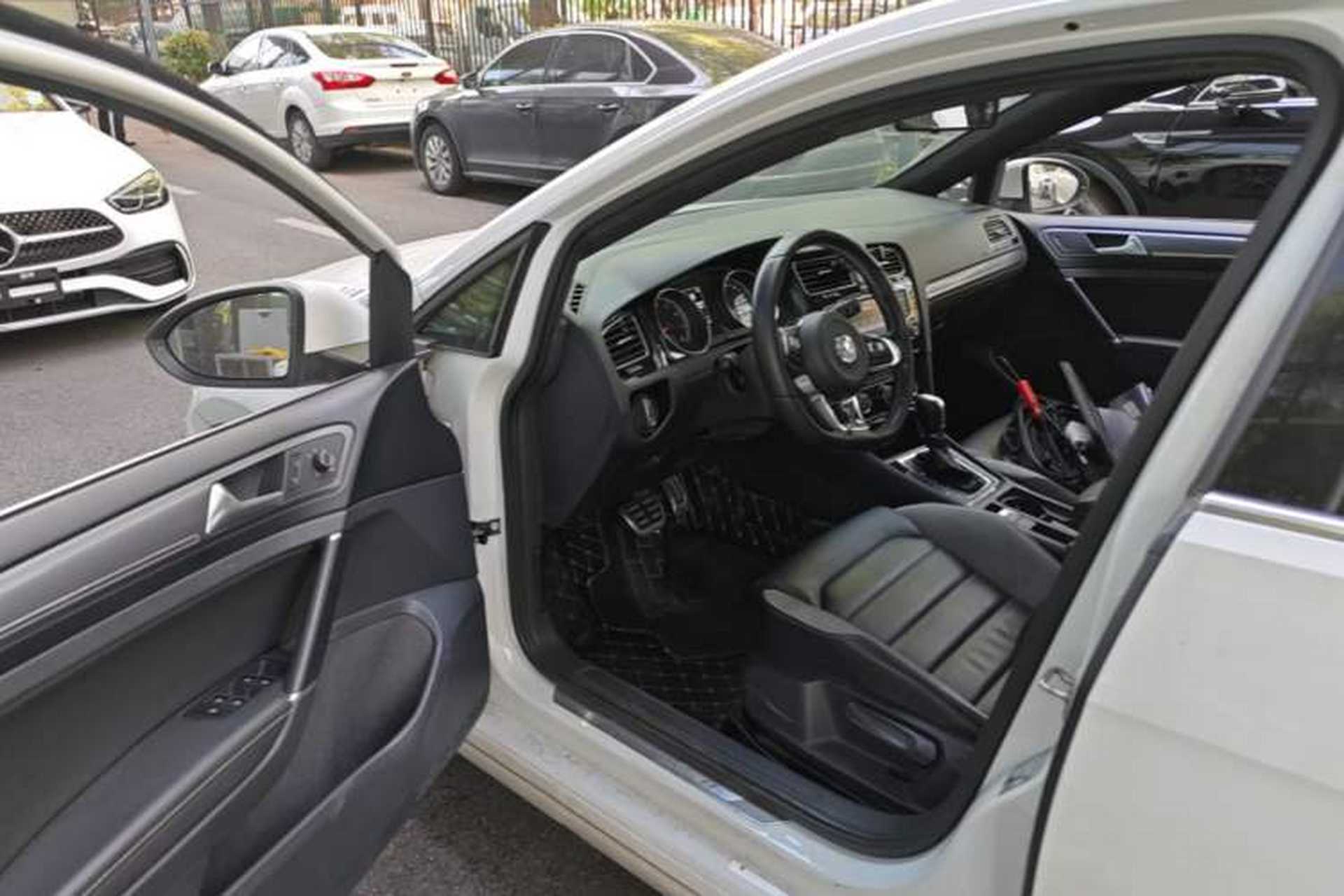 Used Volkswagen Golf 2017 280TSI Automatic R-Line Million-Vehicle Commemorative Edition Driver Seat