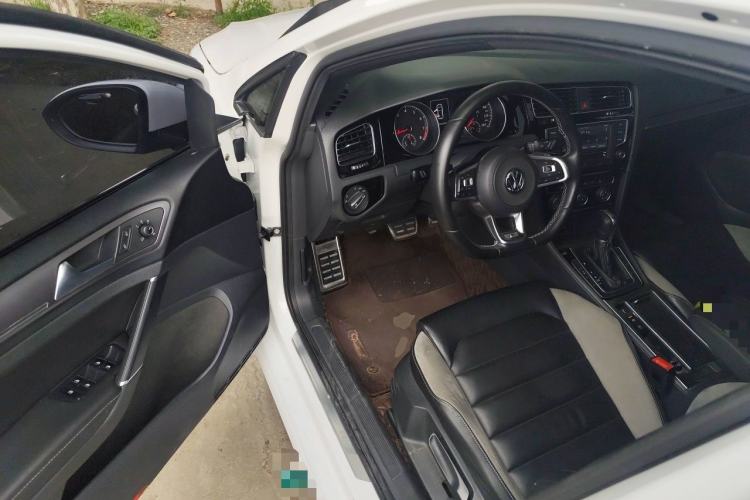 Used Volkswagen Golf 2017 280TSI Automatic R-Line Million-Vehicle Commemorative Edition Driver Seat