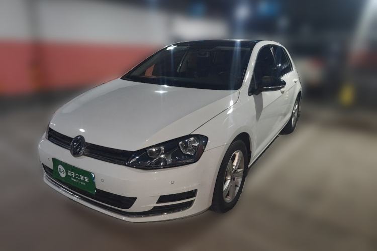 Used Volkswagen Golf 2017 230TSI Automatic Comfort Edition – Celebrating Milestone of One Million Units Guazi used car, China used car export, Used car for sale, Used cars, Cheapest cars for sale