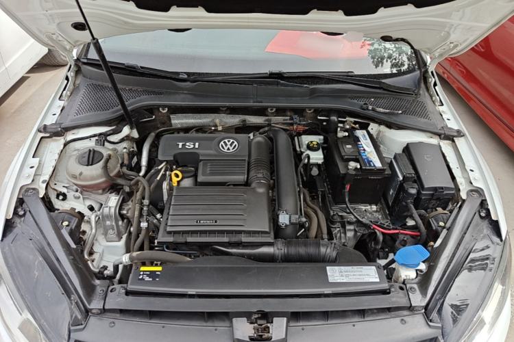 Used Volkswagen Golf 2017 230TSI Automatic Comfort Edition – Celebrating Milestone of One Million Units Engine Bay