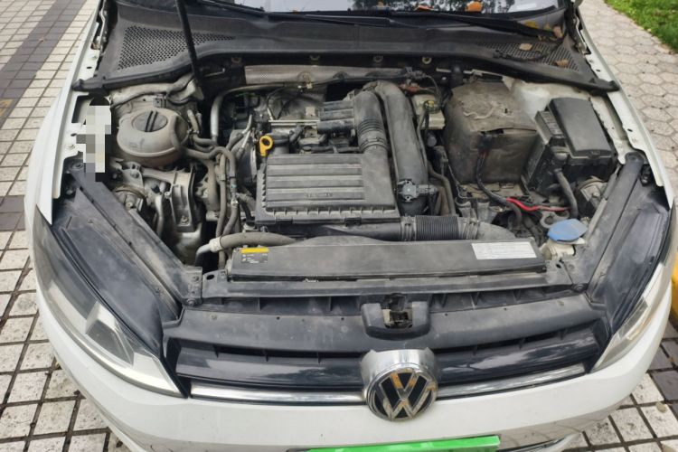Used Volkswagen Golf 2017 230TSI Automatic Luxury Million-Vehicle Commemorative Edition Engine Bay