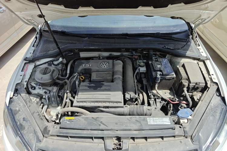 Used Volkswagen Golf 2017 230TSI Automatic Comfort Edition – Celebrating Milestone of One Million Units Engine Bay