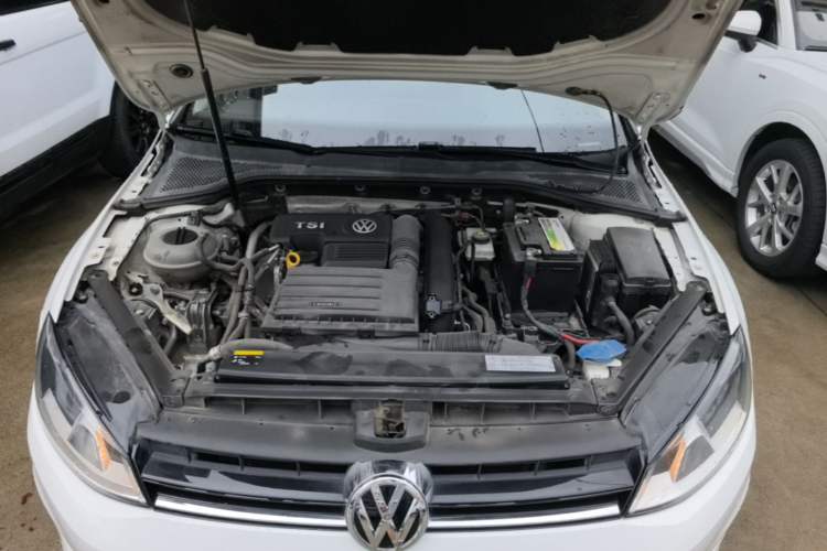 Used Volkswagen Golf 2017 230TSI Automatic Comfort Edition – Celebrating Milestone of One Million Units Engine Bay