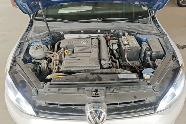 Used Volkswagen Golf 2017 230TSI Automatic Comfort Edition – Celebrating Milestone of One Million Units Engine Bay