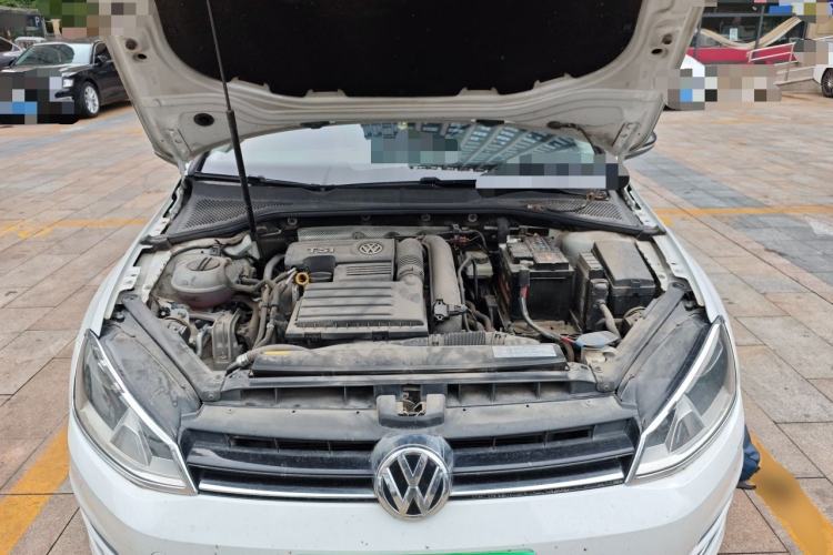 Used Volkswagen Golf 2017 230TSI Automatic Comfort Edition – Celebrating Milestone of One Million Units Engine Bay