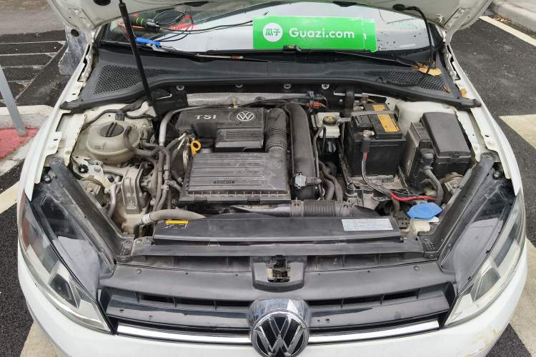 Used Volkswagen Golf 2017 230TSI Automatic Comfort Edition – Celebrating Milestone of One Million Units Engine Bay