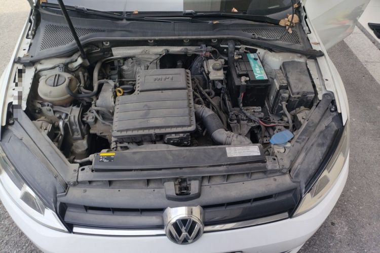 Used Volkswagen Golf 2017 1.6L Automatic Comfort Million-Vehicle Anniversary Edition Engine Bay