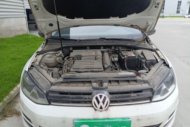 Used Volkswagen Golf 2017 230TSI Automatic Comfort Edition – Celebrating Milestone of One Million Units Engine Bay