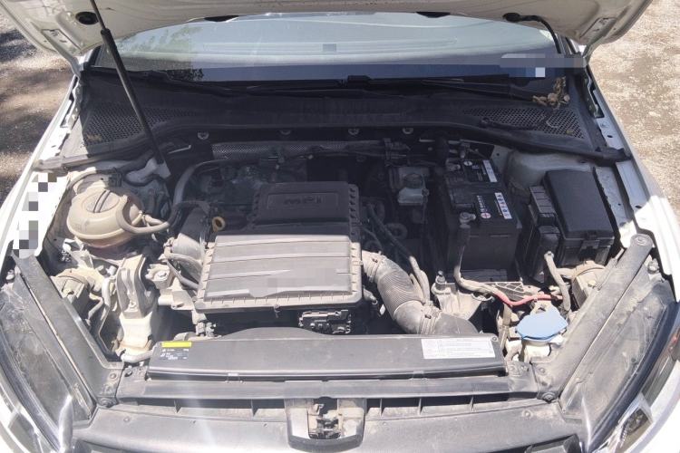 Used Volkswagen Golf 2017 1.6L Automatic Comfort Million-Vehicle Anniversary Edition Engine Bay