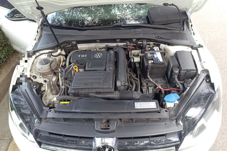 Used Volkswagen Golf 2017 230TSI Automatic Comfort Edition – Celebrating Milestone of One Million Units Engine Bay