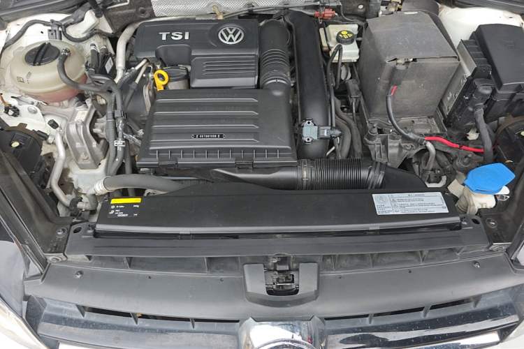 Used Volkswagen Golf 2017 230TSI Automatic Comfort Edition – Celebrating Milestone of One Million Units Engine Bay