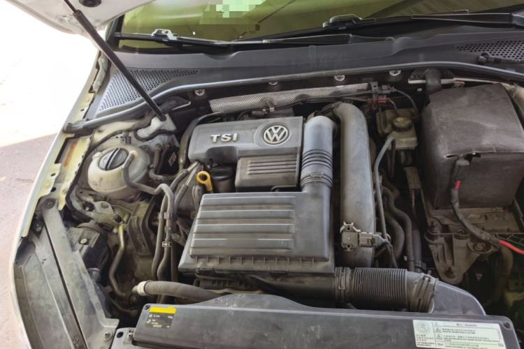 Used Volkswagen Golf 2017 230TSI Automatic Luxury Million-Vehicle Commemorative Edition Engine Bay