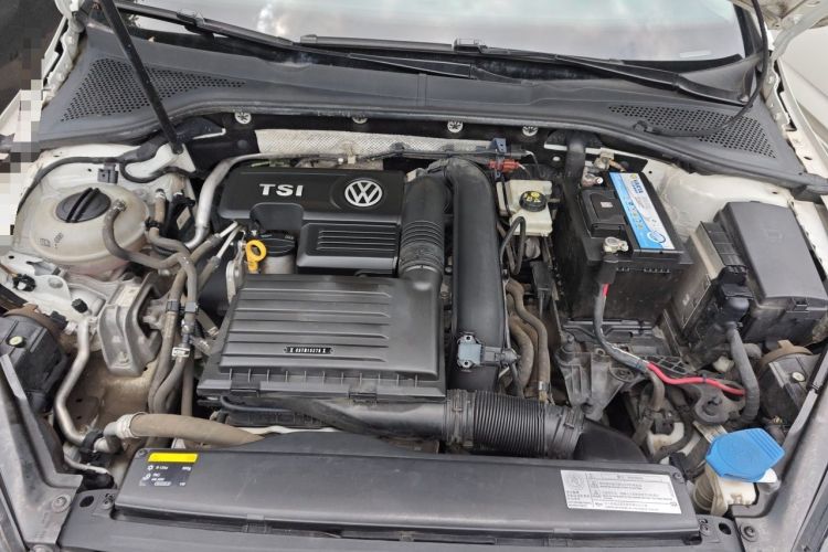 Used Volkswagen Golf 2017 230TSI Automatic Luxury Million-Vehicle Commemorative Edition Engine Bay