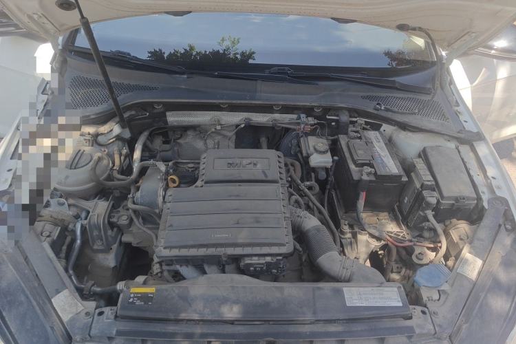 Used Volkswagen Golf 2017 1.6L Automatic Comfort Million-Vehicle Anniversary Edition Engine Bay