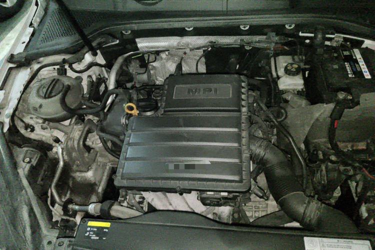 Used Volkswagen Golf 2017 1.6L Automatic Comfort Million-Vehicle Anniversary Edition Engine Bay