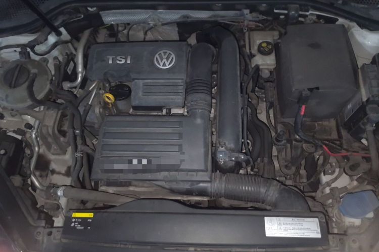Used Volkswagen Golf 2017 230TSI Automatic Luxury Million-Vehicle Commemorative Edition Engine Bay