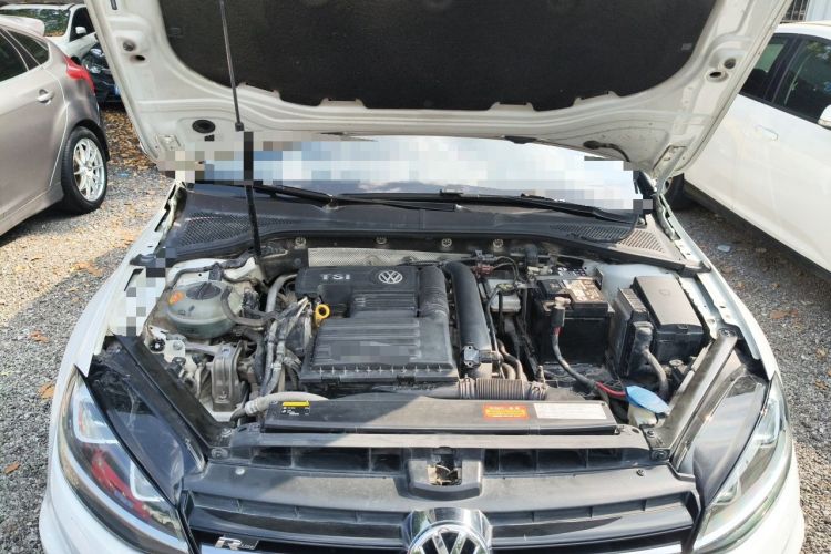 Used Volkswagen Golf 2017 280TSI Automatic R-Line Million-Vehicle Commemorative Edition Engine Bay