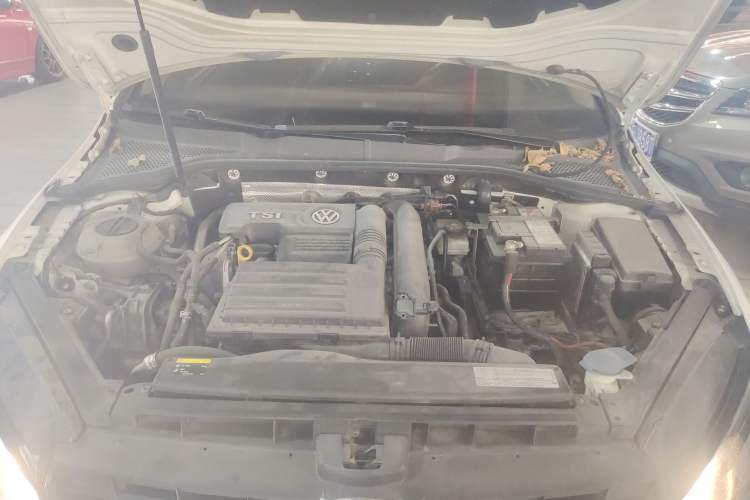 Used Volkswagen Golf 2017 230TSI Automatic Comfort Edition – Celebrating Milestone of One Million Units Engine Bay