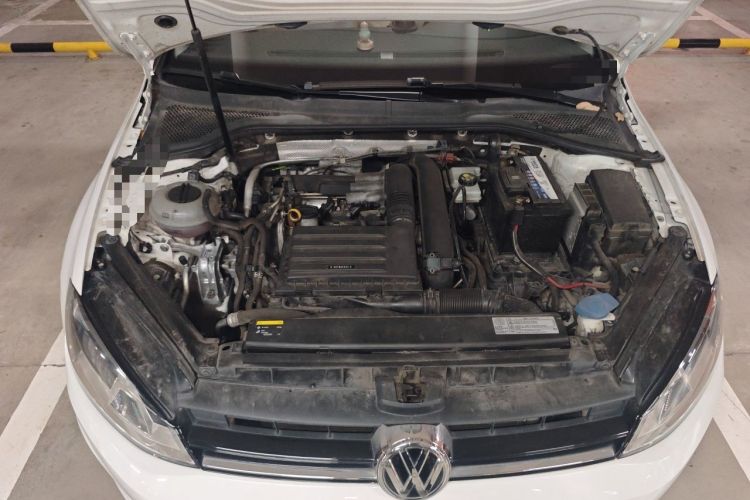 Used Volkswagen Golf 2017 230TSI Automatic Comfort Edition – Celebrating Milestone of One Million Units Engine Bay