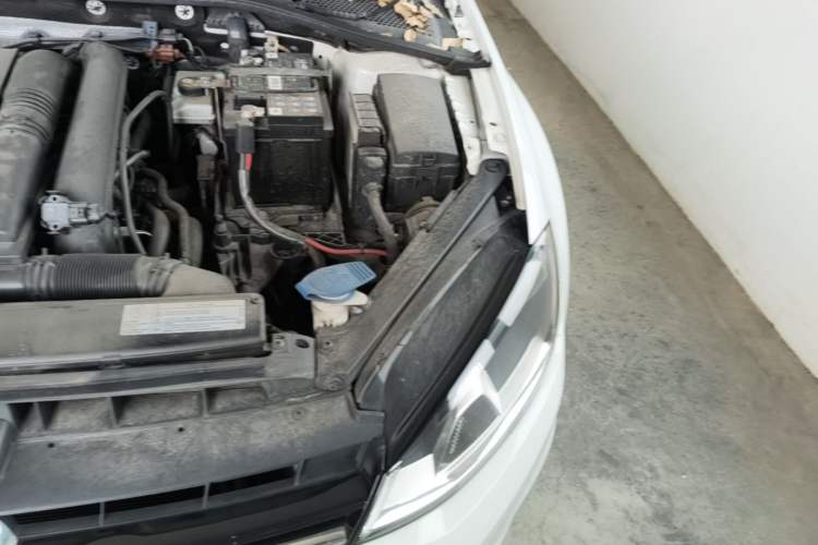 Used Volkswagen Golf 2017 230TSI Automatic Comfort Edition – Celebrating Milestone of One Million Units Engine Bay Left