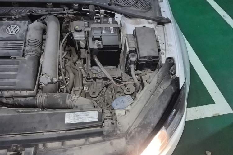 Used Volkswagen Golf 2017 230TSI Automatic Comfort Edition – Celebrating Milestone of One Million Units Engine Bay Left
