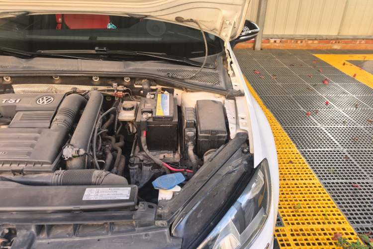 Used Volkswagen Golf 2017 230TSI Manual Comfort Edition – Celebrating Milestone of One Million Units Engine Bay Left