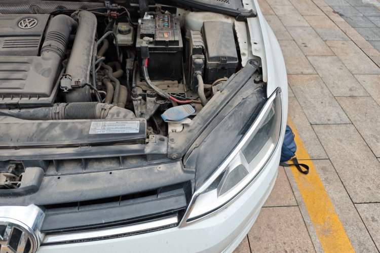 Used Volkswagen Golf 2017 230TSI Automatic Comfort Edition – Celebrating Milestone of One Million Units Engine Bay Left