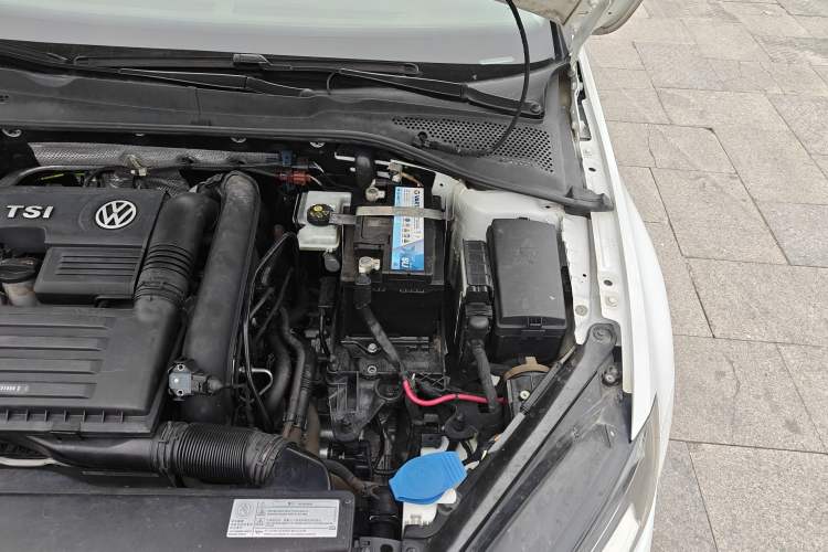Used Volkswagen Golf 2017 230TSI Automatic Comfort Edition – Celebrating Milestone of One Million Units Engine Bay Left