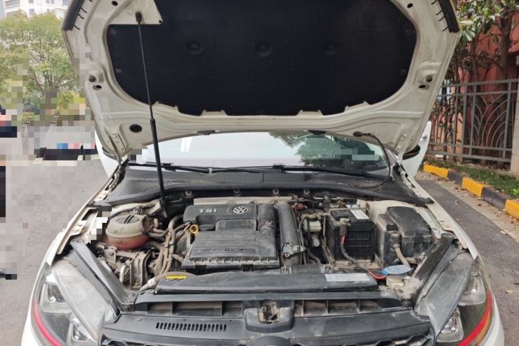 Used Volkswagen Golf 2017 230TSI Manual Comfort Edition – Celebrating Milestone of One Million Units Engine Bay