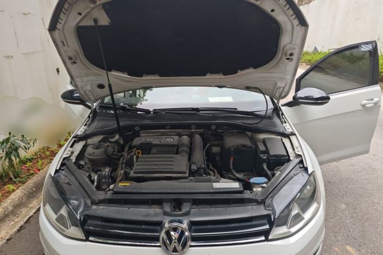 Used Volkswagen Golf 2017 230TSI Automatic Luxury Million-Vehicle Commemorative Edition Engine Bay