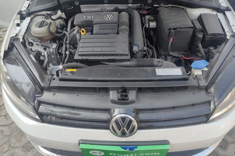 Used Volkswagen Golf 2017 280TSI Automatic R-Line Million-Vehicle Commemorative Edition Engine Bay