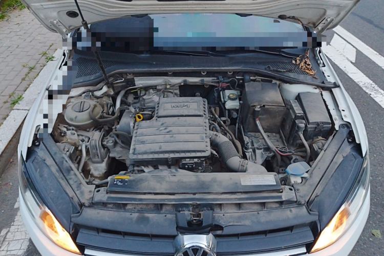 Used Volkswagen Golf 2017 1.6L Automatic Comfort Million-Vehicle Anniversary Edition Engine Bay