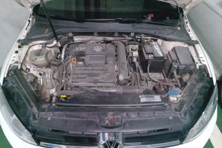 Used Volkswagen Golf 2017 230TSI Automatic Comfort Edition – Celebrating Milestone of One Million Units Engine Bay